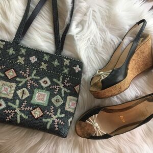 NWOT Stunning Beaded Floral Purse